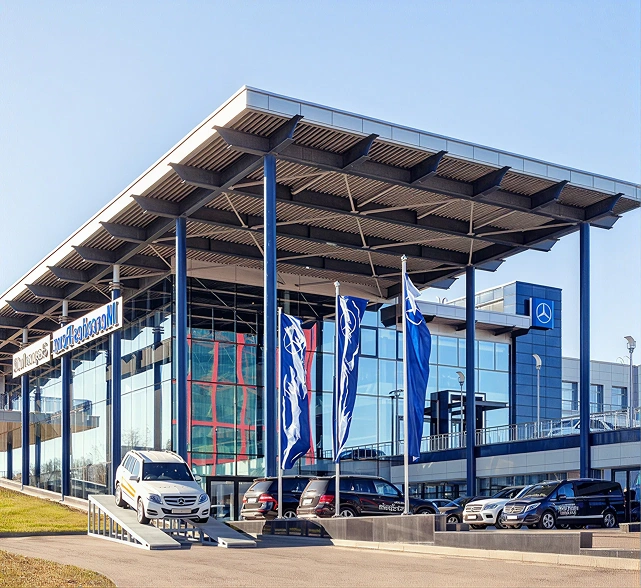 Автосалон Mercedes-Benz
