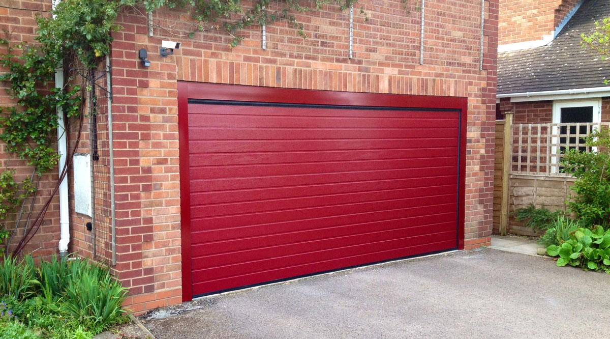 Garage doors ALUTECH