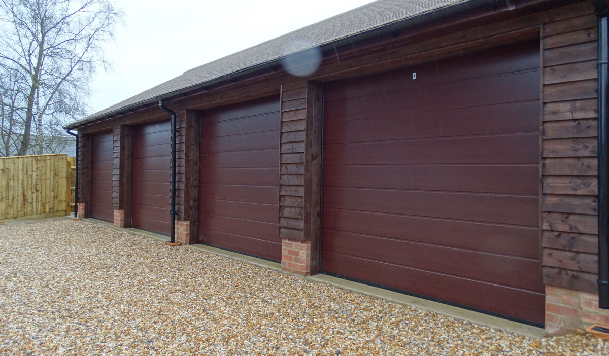 Garage doors ALUTECH