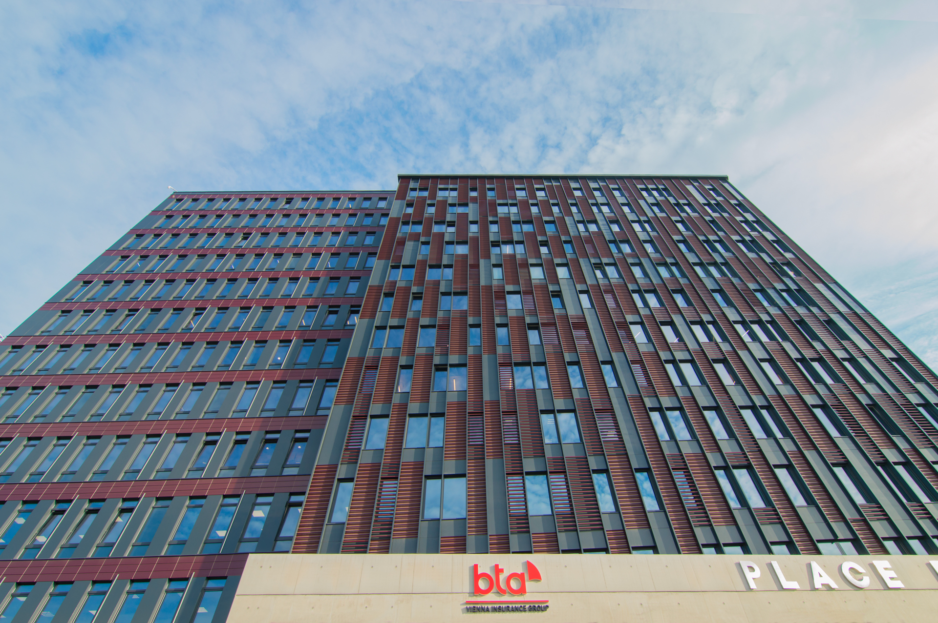 Решения для административных и общественных зданий